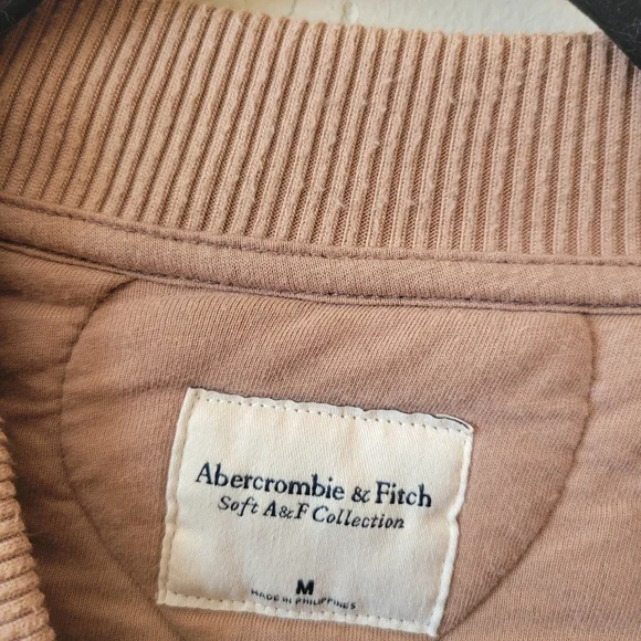 Abercrombie & Fitch Quilted Bomber Jacket -  Tan/Beige - Picture 2 of 12